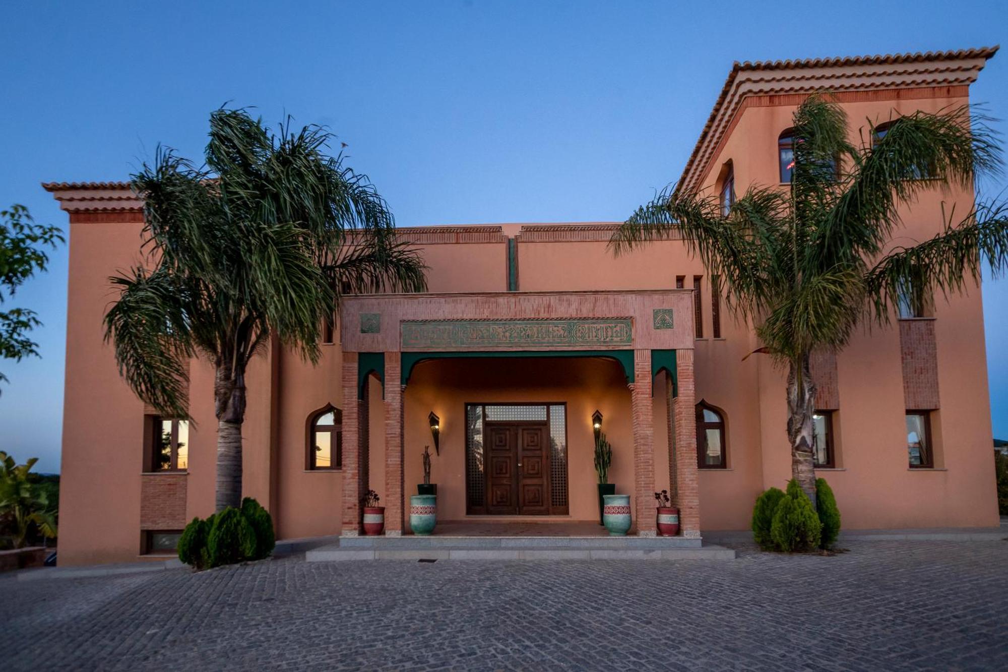 Al Karob Yoga Boutique Hotel Guia  Eksteriør billede