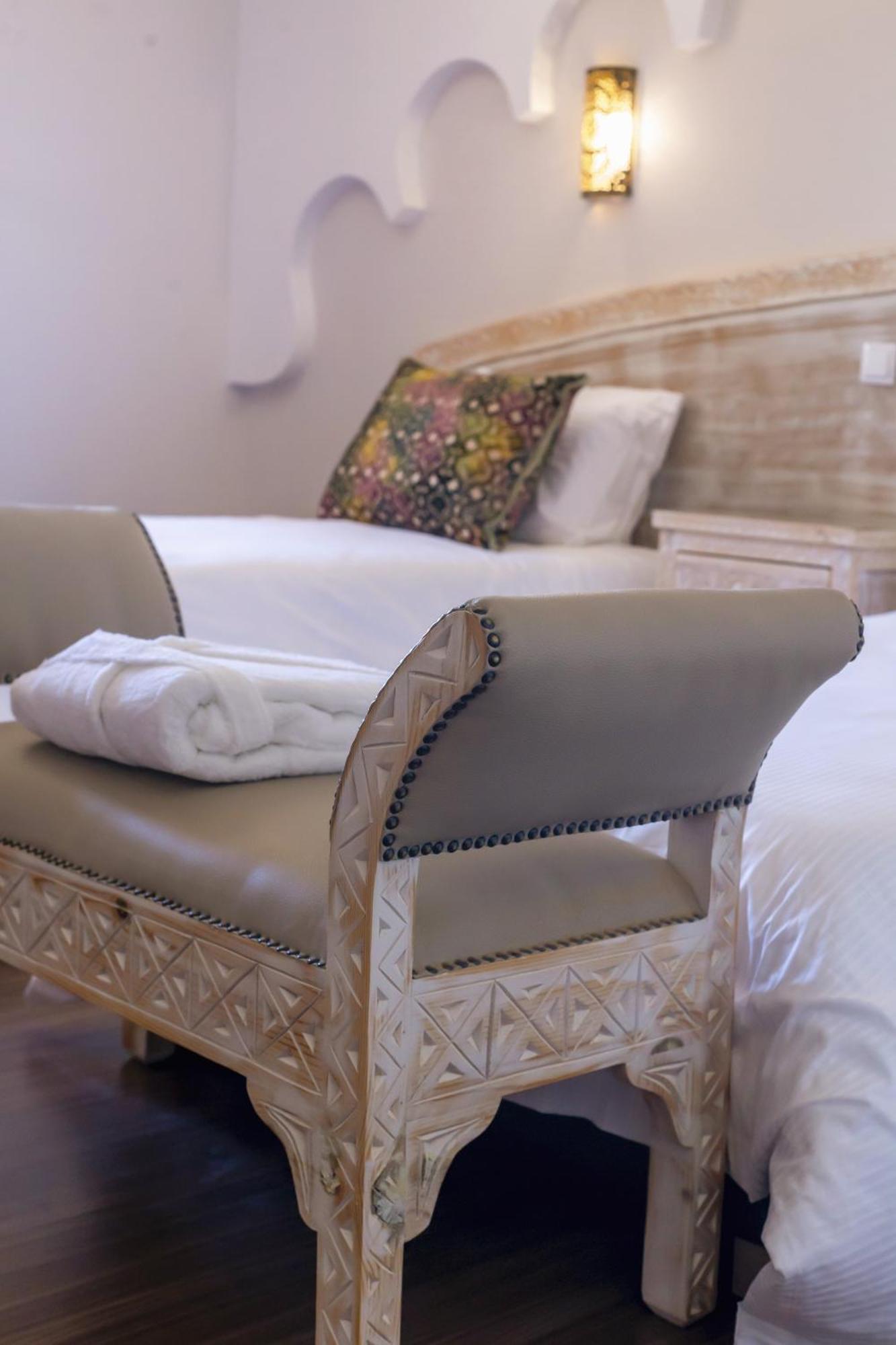 Al Karob Yoga Boutique Hotel Guia  Eksteriør billede