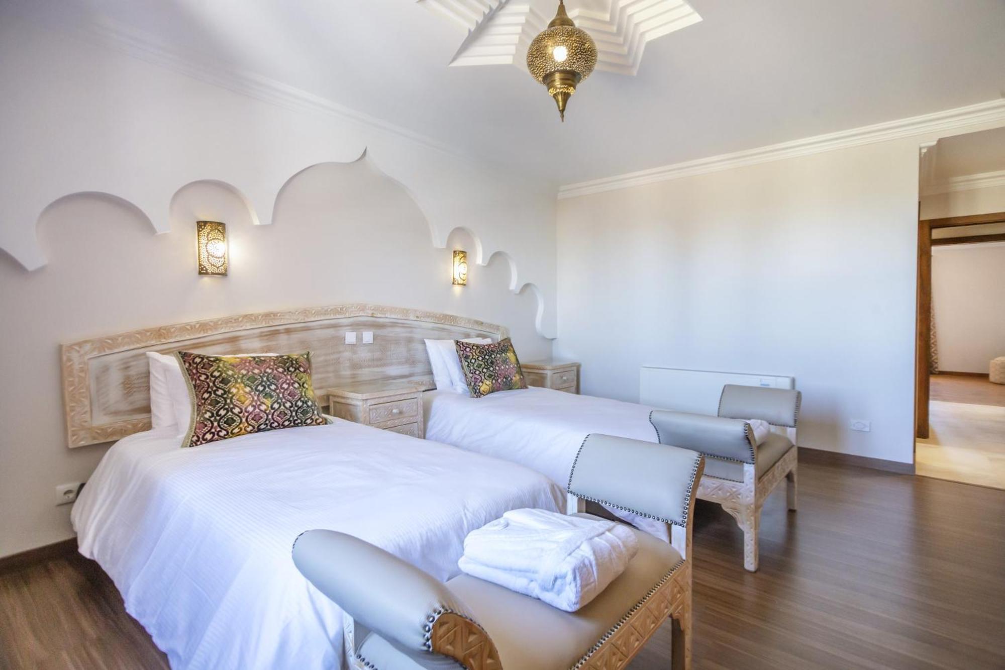 Al Karob Yoga Boutique Hotel Guia  Eksteriør billede
