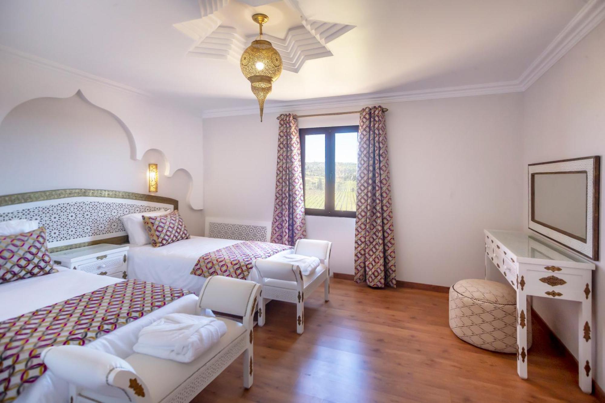 Al Karob Yoga Boutique Hotel Guia  Eksteriør billede