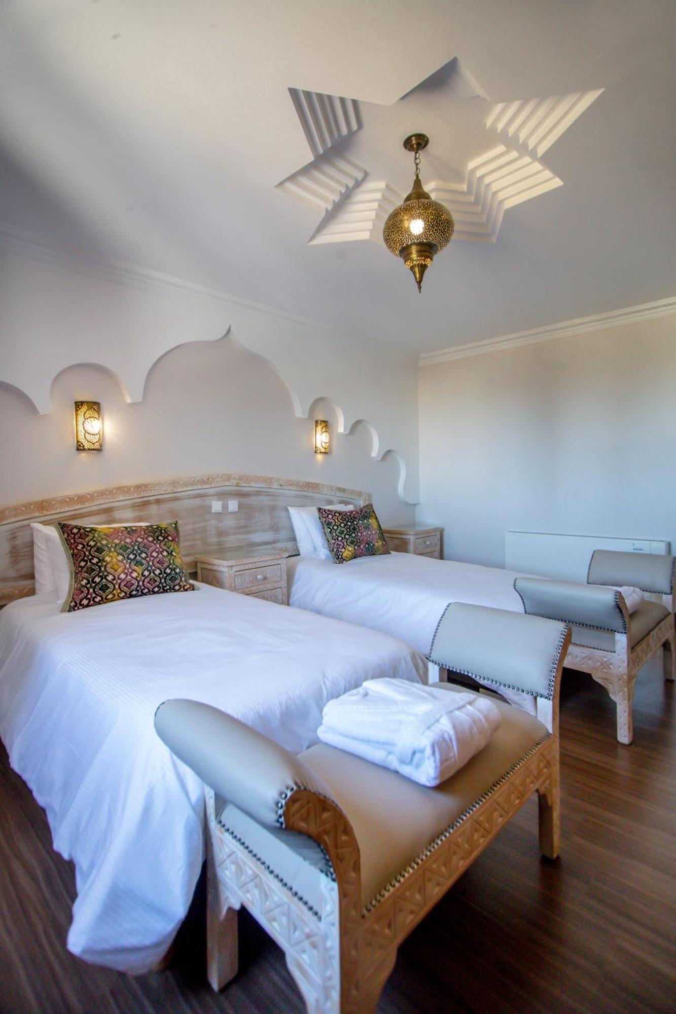 Al Karob Yoga Boutique Hotel Guia  Eksteriør billede